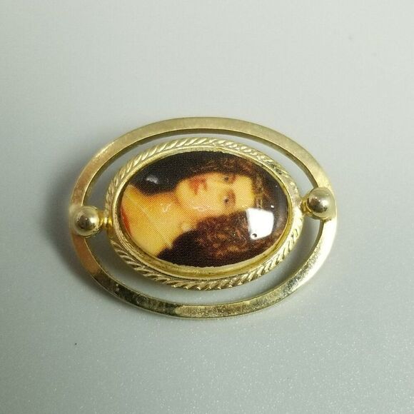 Vintage Portrait of a Woman Oval Gold Tone Brooch, 1 Inch Long, Estate - Picture 4 of 6